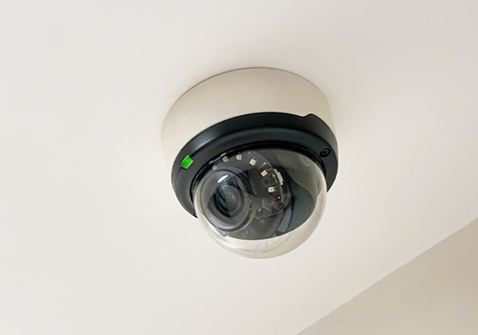 24時間防犯カメラ
